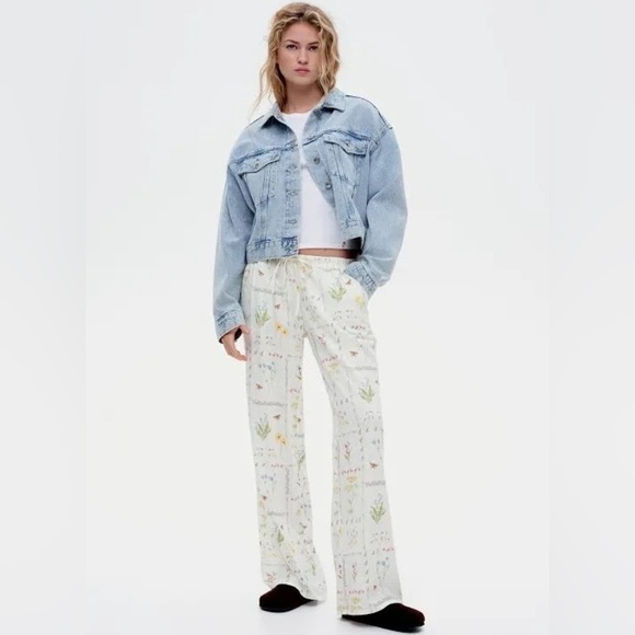 H&M Divided Women's Lightweight Floral Print Cream Pants Size Medium - Picture 1 of 10